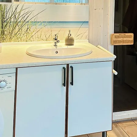 Three-bedroom In 7