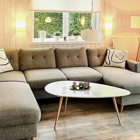 Holiday home Three-bedroom In 7