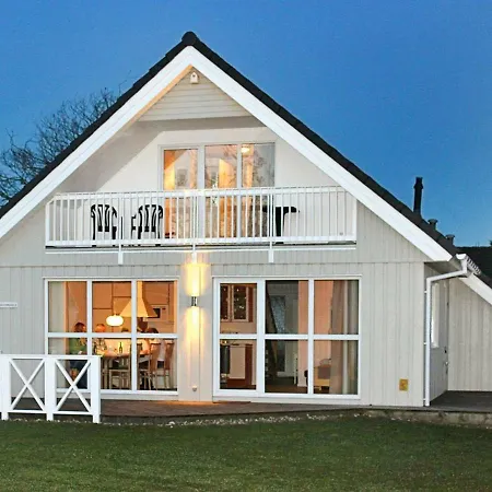 Three-bedroom In 7 * Gelting
